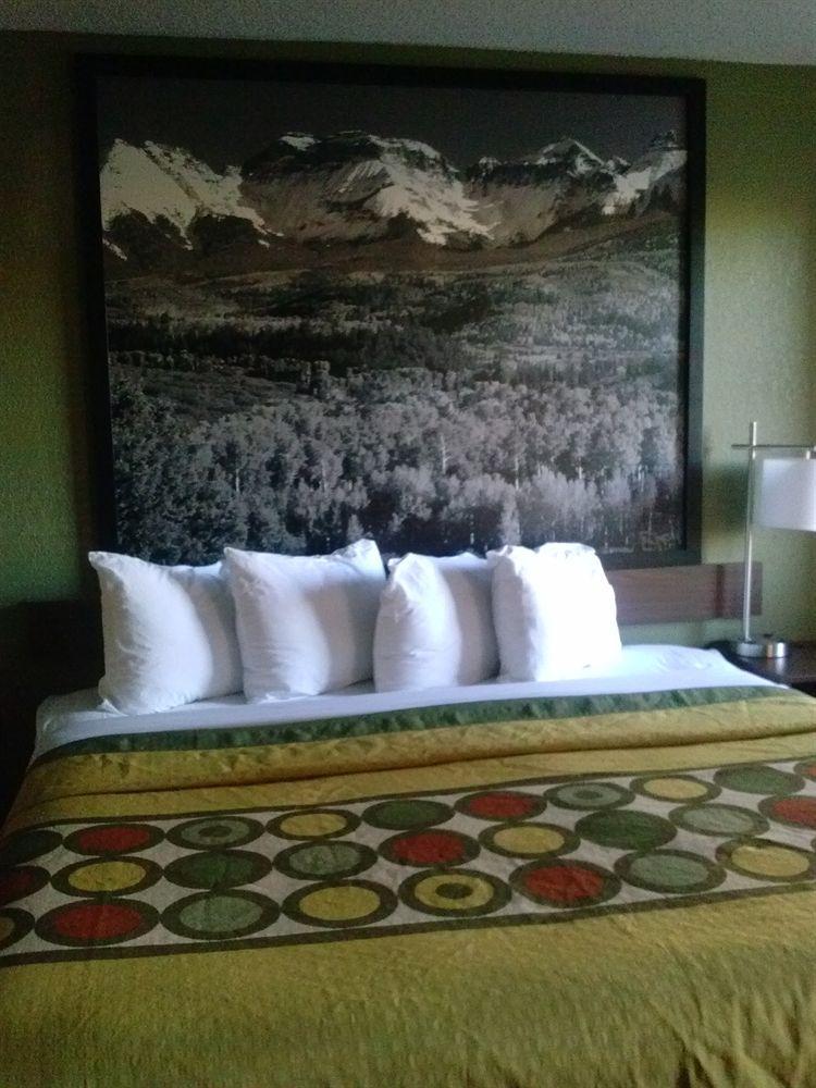 Super 8 By Wyndham Denver Central Extérieur photo