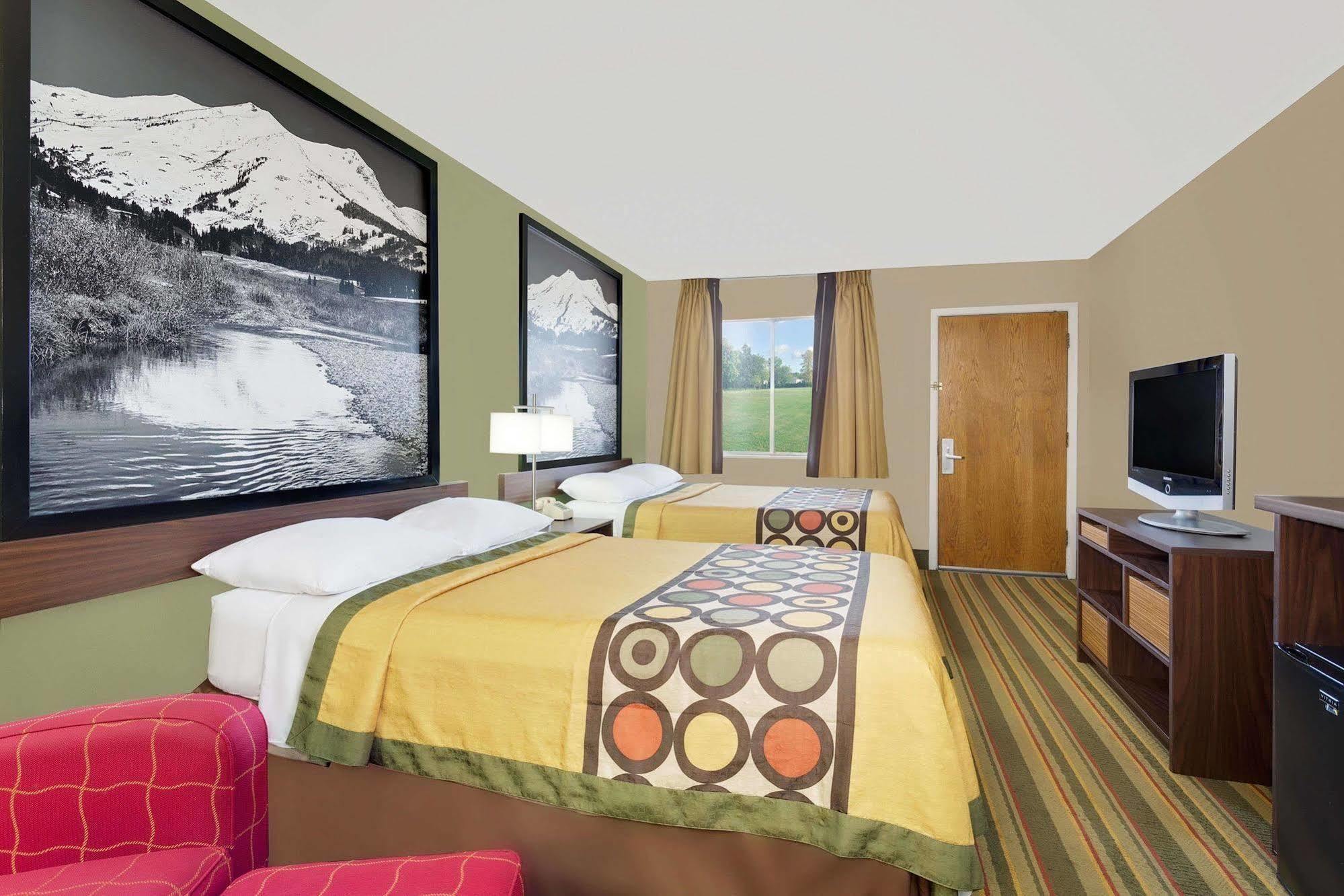 Super 8 By Wyndham Denver Central Extérieur photo